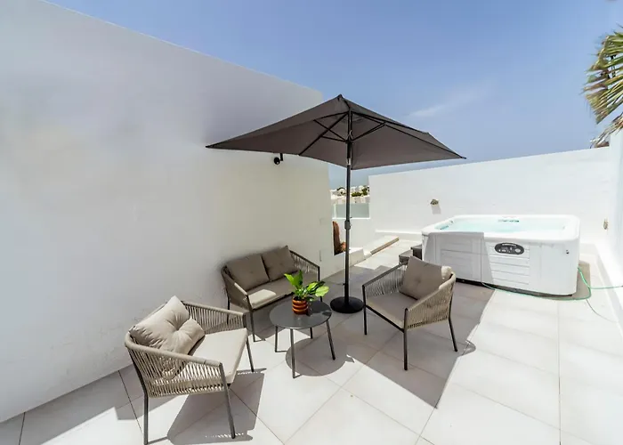 Luxury La Concha Playa Honda (Lanzarote)